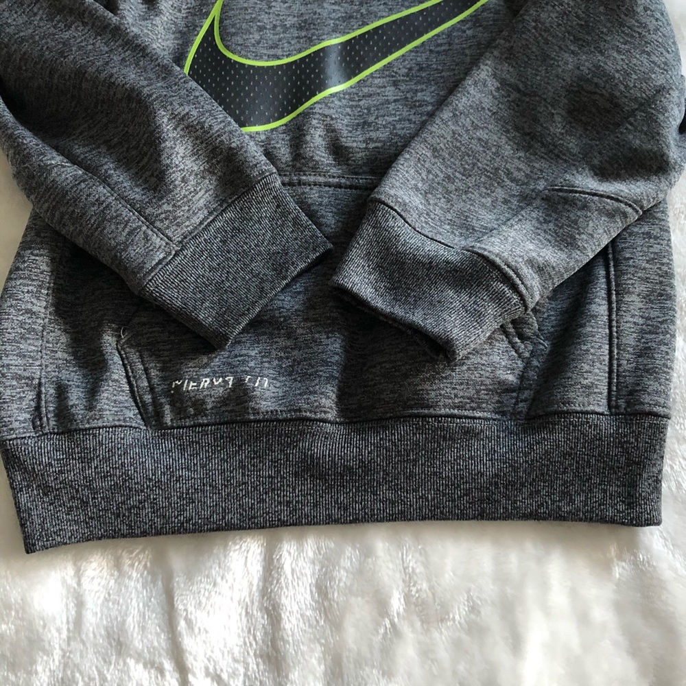 Nike pullover - Picture 6 of 15